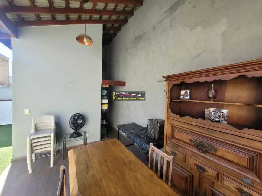 Casa de Condomínio com 3 quartos à venda, 236m2 em Valinhos - SP - imagem 8 Foto 8 de Casa de Condomínio com 3 quartos à venda, 236m2 em Valinhos - SP