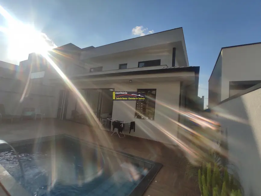 Foto 4 de Casa de Condomínio com 4 quartos à venda, 286m2 em Valinhos - SP