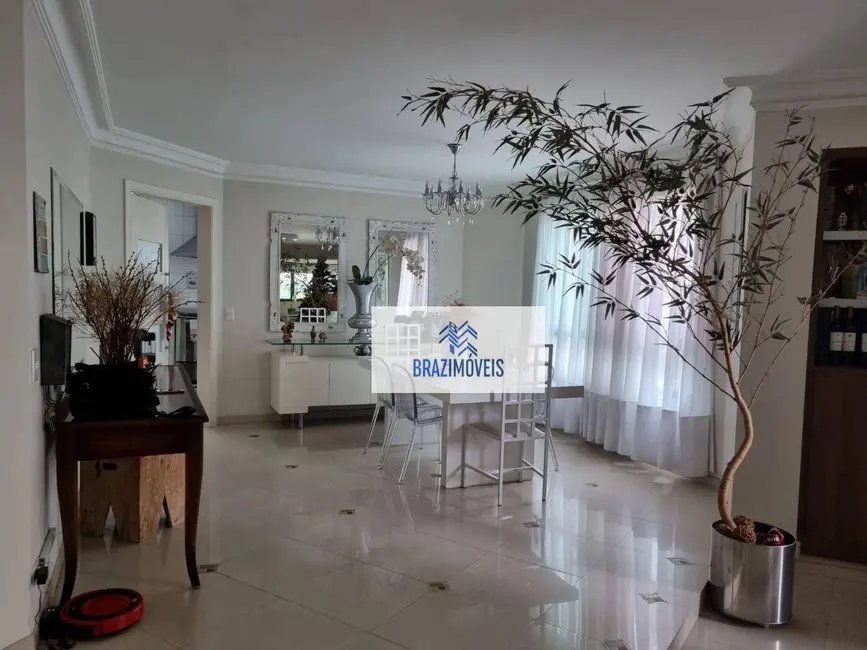 Foto 5 de Apartamento com 4 quartos à venda, 245m2 em Jardim Fonte do Morumbi, São Paulo - SP