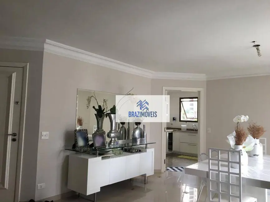 Foto 6 de Apartamento com 4 quartos à venda, 245m2 em Jardim Fonte do Morumbi, São Paulo - SP