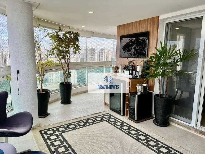 Apartamento com 3 quartos à venda, 261m2 em Vila Andrade, São Paulo - SP - imagem 2 Foto 2 de Apartamento com 3 quartos à venda, 261m2 em Vila Andrade, São Paulo - SP