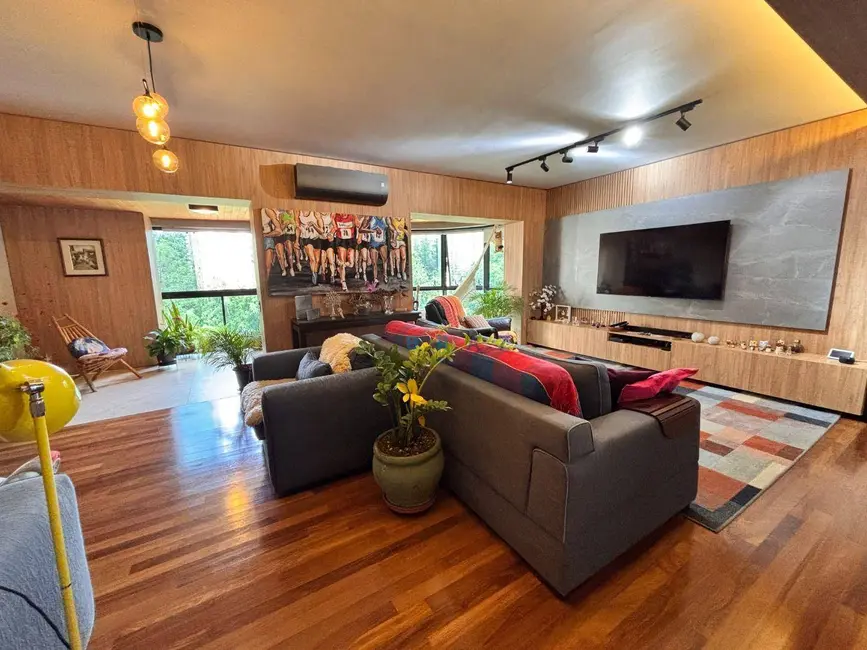 Apartamento com 3 quartos à venda, 152m2 em Jardim Morumbi, São Paulo - SP - imagem 6 Foto 6 de Apartamento com 3 quartos à venda, 152m2 em Jardim Morumbi, São Paulo - SP