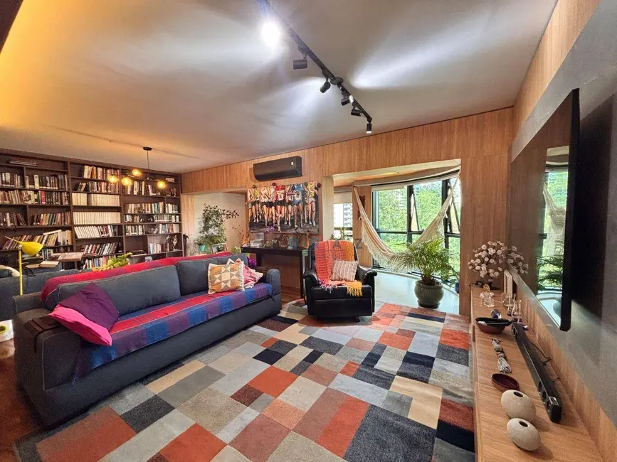 Apartamento com 3 quartos à venda, 152m2 em Jardim Morumbi, São Paulo - SP - imagem 3 Foto 3 de Apartamento com 3 quartos à venda, 152m2 em Jardim Morumbi, São Paulo - SP