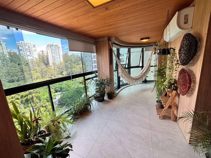 Apartamento com 3 quartos à venda, 152m2 em Jardim Morumbi, São Paulo - SP - imagem 1 Foto 1 de Apartamento com 3 quartos à venda, 152m2 em Jardim Morumbi, São Paulo - SP