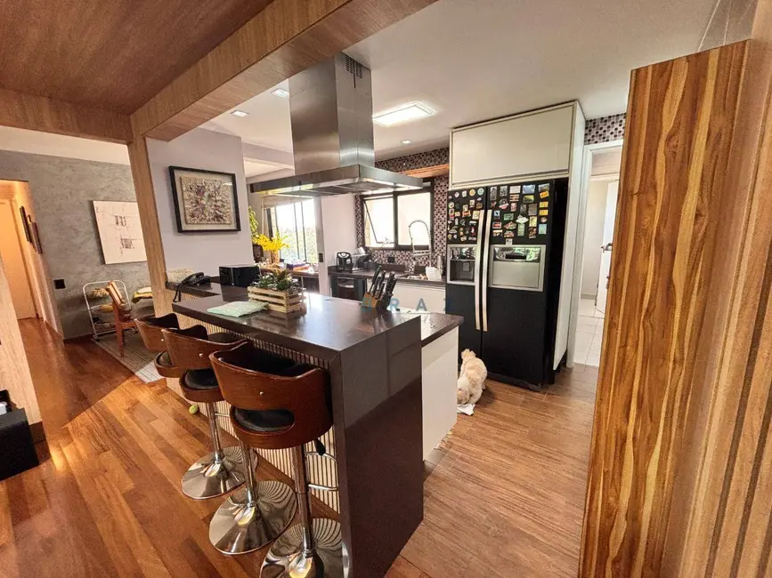 Apartamento com 3 quartos à venda, 152m2 em Jardim Morumbi, São Paulo - SP - imagem 8 Foto 8 de Apartamento com 3 quartos à venda, 152m2 em Jardim Morumbi, São Paulo - SP