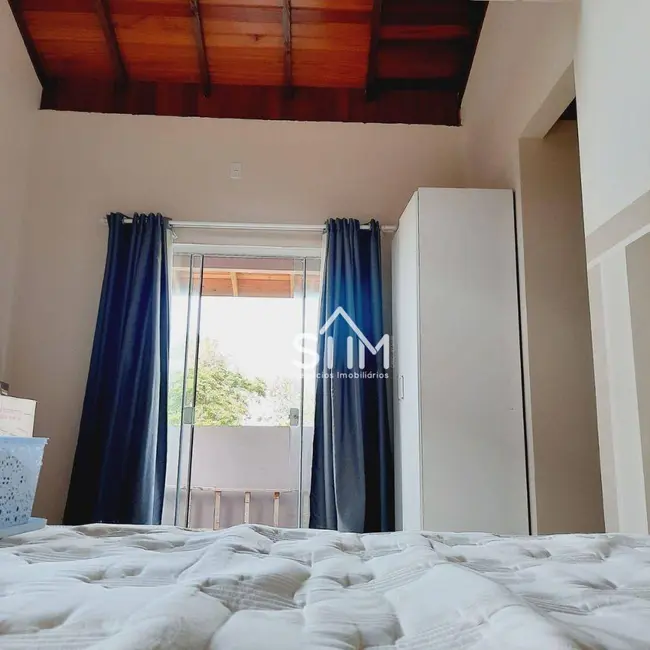 Casa com 3 quartos à venda, 420m2 em Sambaqui, Florianopolis - SC - imagem 4 Foto 4 de Casa com 3 quartos à venda, 420m2 em Sambaqui, Florianopolis - SC