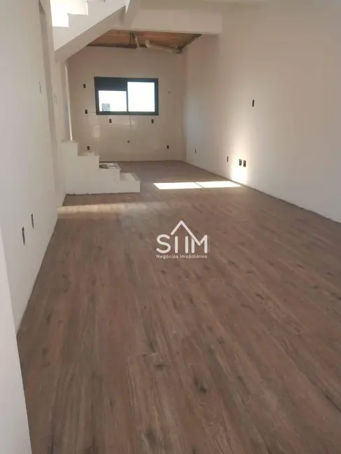 Foto 3 de Sobrado com 2 quartos à venda, 150m2 em São Sebastião, Palhoca - SC