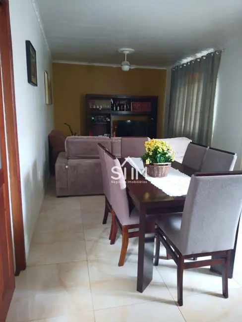 Foto 2 de Casa com 3 quartos à venda, 320m2 em Ipiranga, Sao Jose - SC