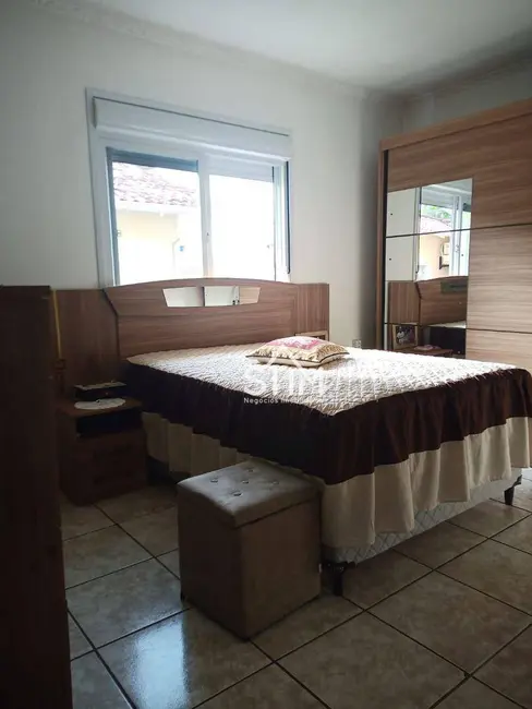 Foto 5 de Casa com 3 quartos à venda, 320m2 em Ipiranga, Sao Jose - SC