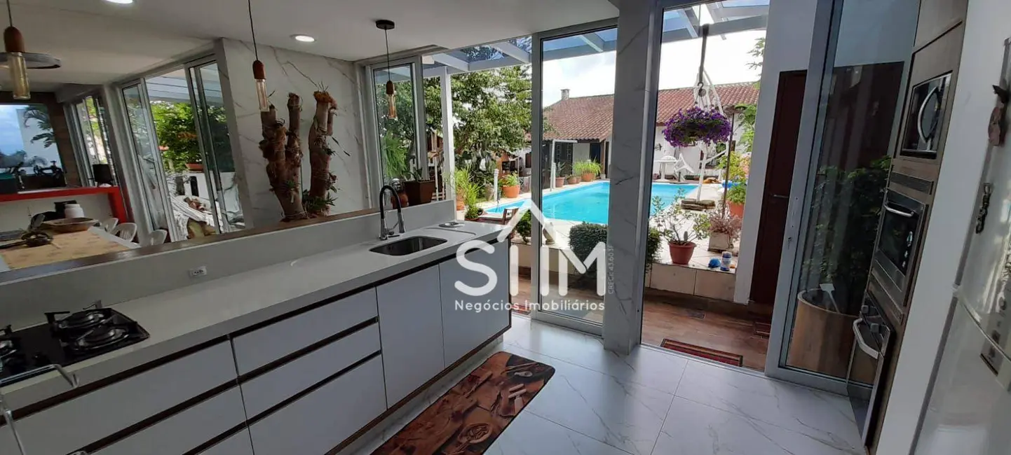 Foto 3 de Casa com 4 quartos à venda, 475m2 em João Paulo, Florianopolis - SC