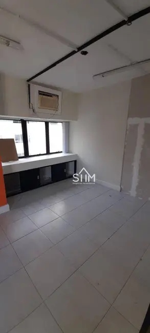 Sala Comercial à venda e para alugar, 93m2 em Centro, Florianopolis - SC - imagem 5 Foto 5 de Sala Comercial à venda e para alugar, 93m2 em Centro, Florianopolis - SC
