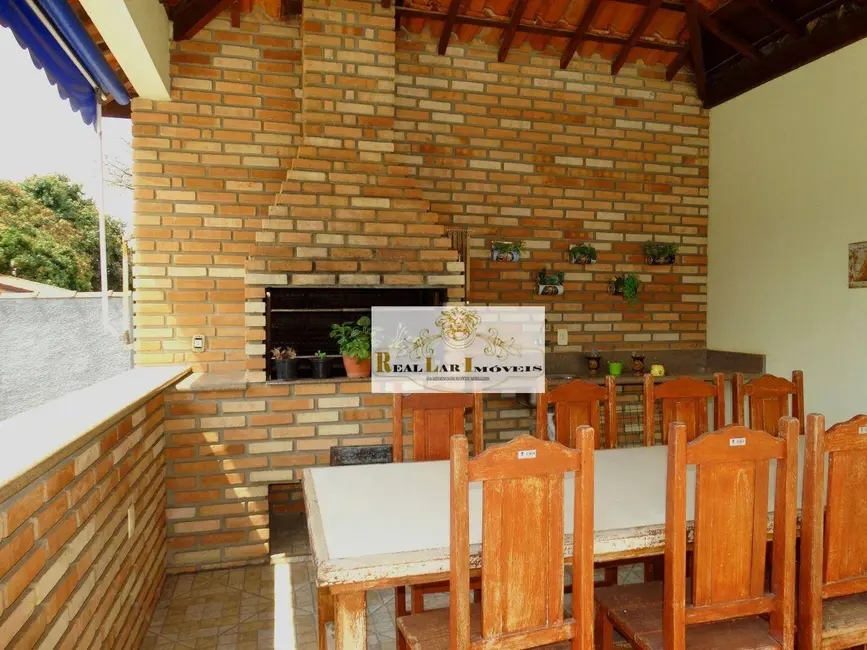 Chácara com 4 quartos à venda, 875m2 em Aracoiaba Da Serra - SP - imagem 4 Foto 4 de Chácara com 4 quartos à venda, 875m2 em Aracoiaba Da Serra - SP