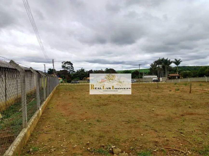 Foto 2 de Terreno / Lote à venda, 1200m2 em Aracoiaba Da Serra - SP