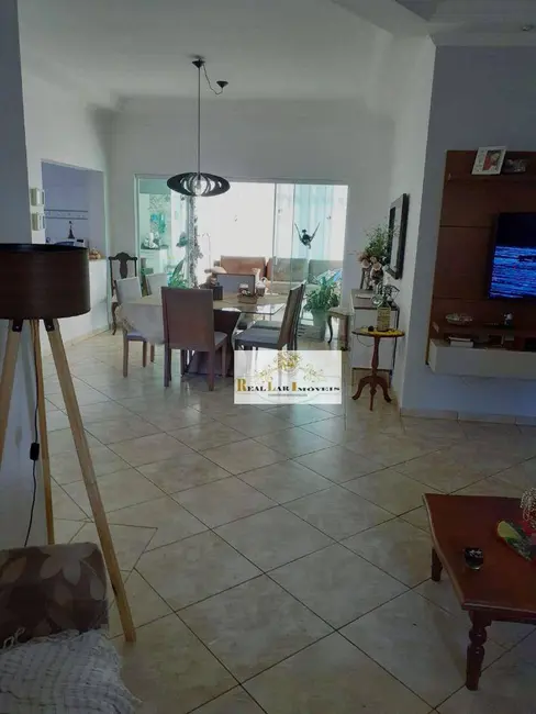 Foto 4 de Casa de Condomínio com 2 quartos à venda, 970m2 em Aracoiaba Da Serra - SP