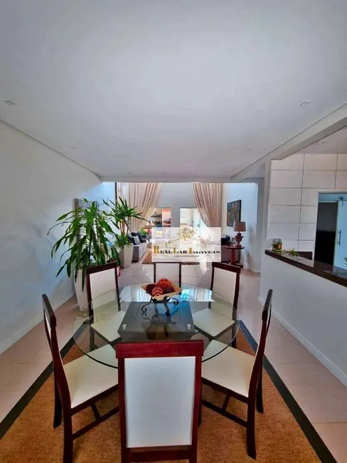 Casa de Condomínio com 3 quartos à venda, 1600m2 em Aracoiaba Da Serra - SP - imagem 7 Foto 7 de Casa de Condomínio com 3 quartos à venda, 1600m2 em Aracoiaba Da Serra - SP