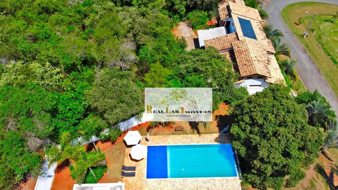 Foto 2 de Casa de Condomínio com 3 quartos à venda, 1600m2 em Aracoiaba Da Serra - SP