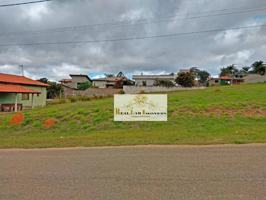 Foto 1 de Terreno / Lote à venda, 800m2 em Aracoiaba Da Serra - SP