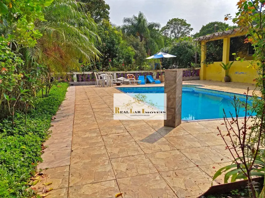 Chácara com 4 quartos à venda, 1500m2 em Aracoiaba Da Serra - SP - imagem 4 Foto 4 de Chácara com 4 quartos à venda, 1500m2 em Aracoiaba Da Serra - SP