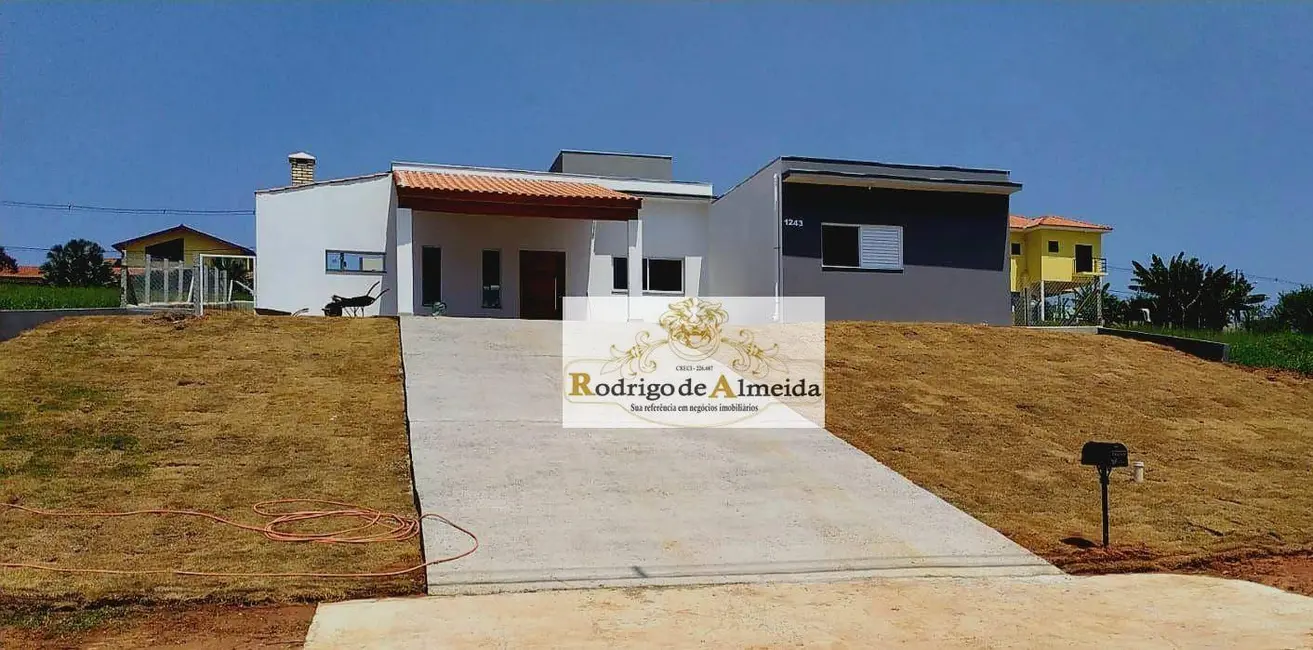 Foto 2 de Casa de Condomínio com 3 quartos à venda, 950m2 em Aracoiaba Da Serra - SP