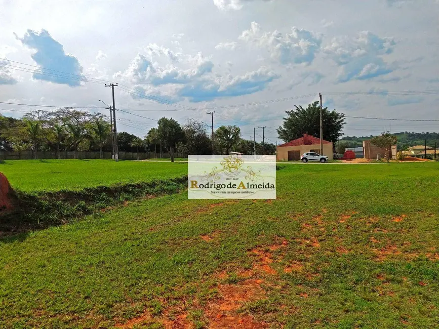 Foto 3 de Terreno / Lote à venda, 822m2 em Centro, Aracoiaba Da Serra - SP
