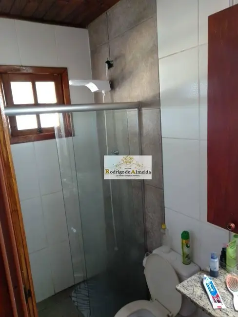 Chácara com 3 quartos à venda, 1000m2 em Sarapui - SP - imagem 6 Foto 6 de Chácara com 3 quartos à venda, 1000m2 em Sarapui - SP