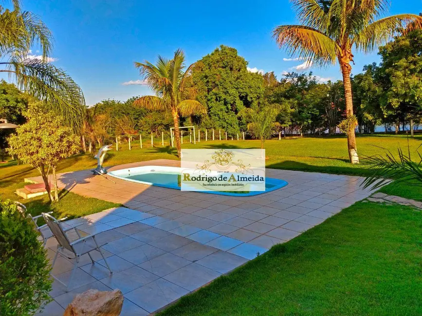 Chácara com 4 quartos à venda, 3100m2 em Centro, Capela Do Alto - SP - imagem 2 Foto 2 de Chácara com 4 quartos à venda, 3100m2 em Centro, Capela Do Alto - SP