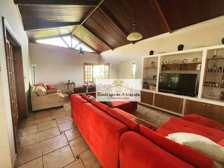 Foto 2 de Casa de Condomínio com 3 quartos à venda, 1090m2 em Aracoiaba Da Serra - SP