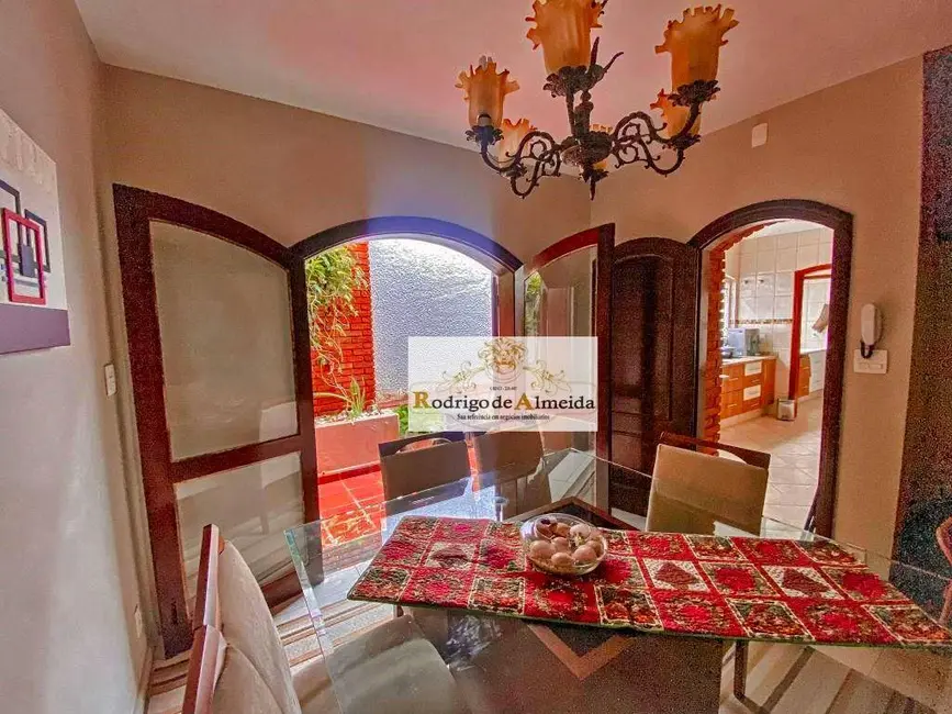 Casa com 3 quartos à venda, 300m2 em Jardim Emília, Sorocaba - SP - imagem 6 Foto 6 de Casa com 3 quartos à venda, 300m2 em Jardim Emília, Sorocaba - SP