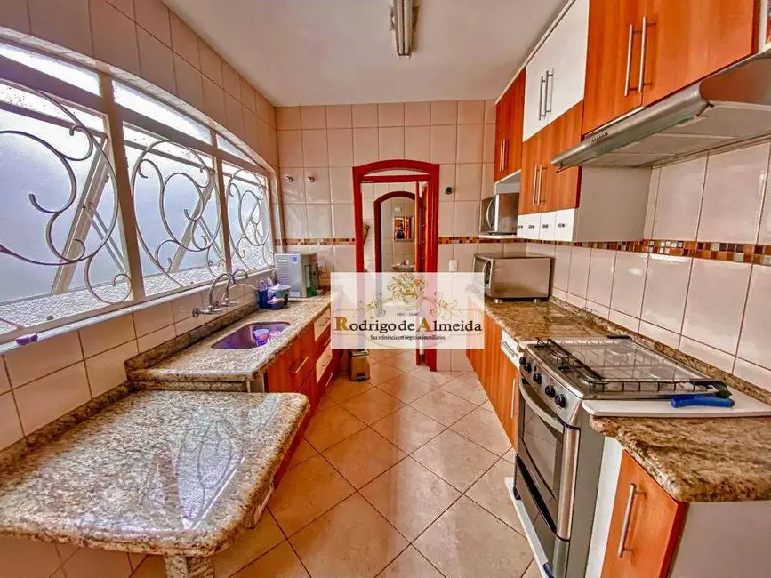 Casa com 3 quartos à venda, 300m2 em Jardim Emília, Sorocaba - SP - imagem 8 Foto 8 de Casa com 3 quartos à venda, 300m2 em Jardim Emília, Sorocaba - SP