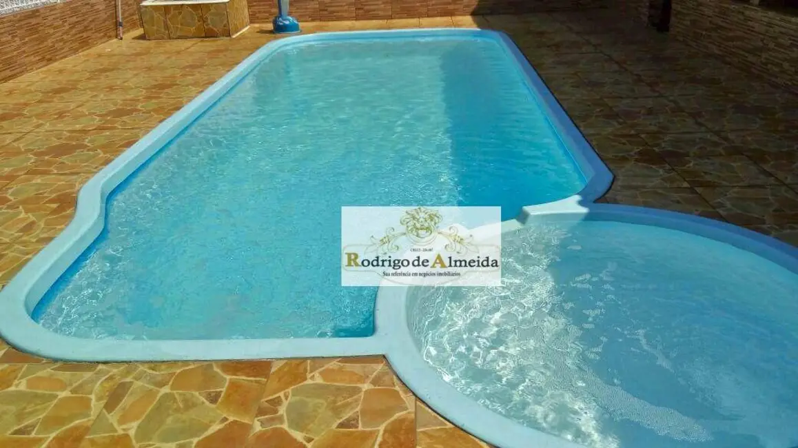 Foto 3 de Chácara com 3 quartos à venda, 600m2 em Centro, Aracoiaba Da Serra - SP