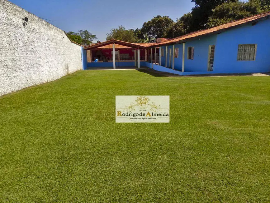 Foto 1 de Chácara com 3 quartos à venda, 600m2 em Centro, Aracoiaba Da Serra - SP