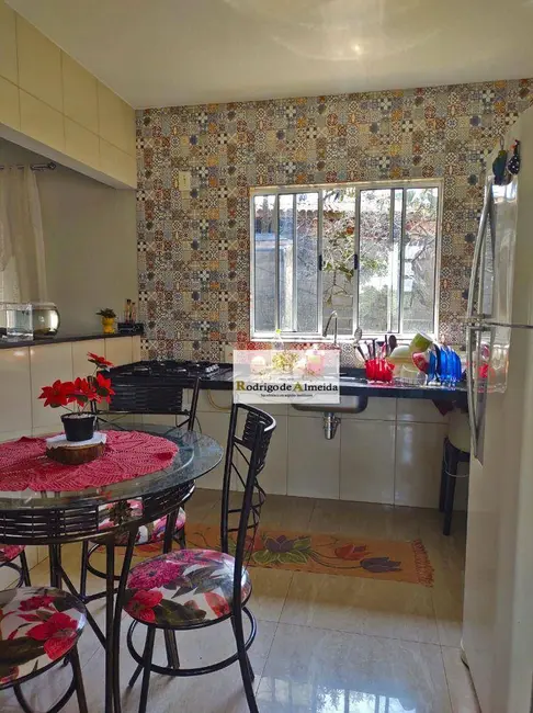 Chácara com 2 quartos à venda, 1300m2 em Aracoiaba Da Serra - SP - imagem 6 Foto 6 de Chácara com 2 quartos à venda, 1300m2 em Aracoiaba Da Serra - SP