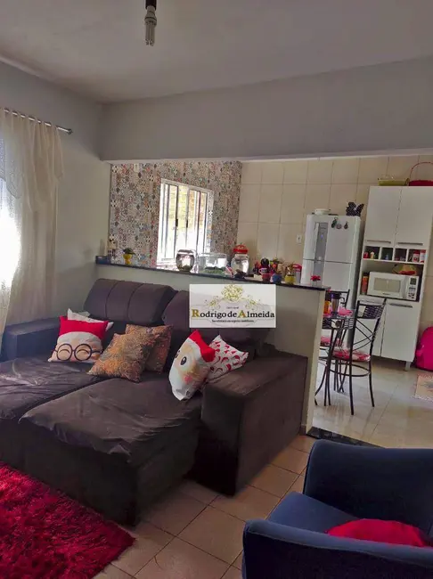 Chácara com 2 quartos à venda, 1300m2 em Aracoiaba Da Serra - SP - imagem 5 Foto 5 de Chácara com 2 quartos à venda, 1300m2 em Aracoiaba Da Serra - SP