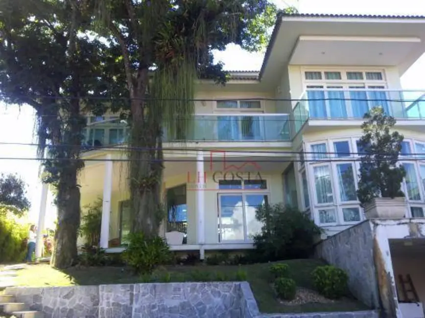Foto 2 de Casa de Condomínio com 5 quartos à venda, 800m2 em Maria Paula, Niteroi - RJ