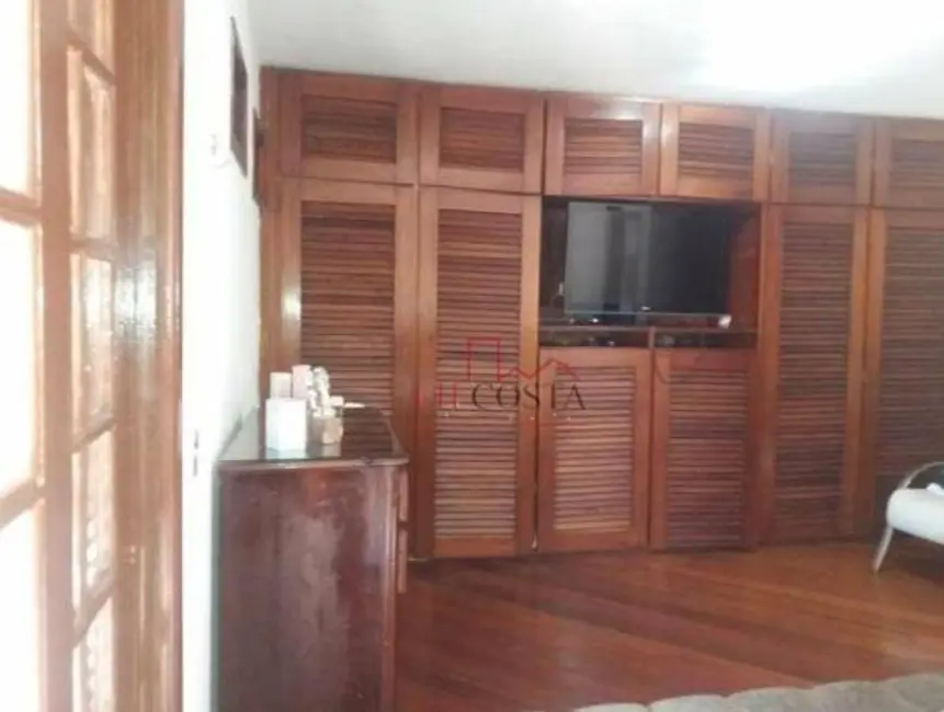 Foto 8 de Casa de Condomínio com 5 quartos à venda, 600m2 em Itaipu, Niteroi - RJ