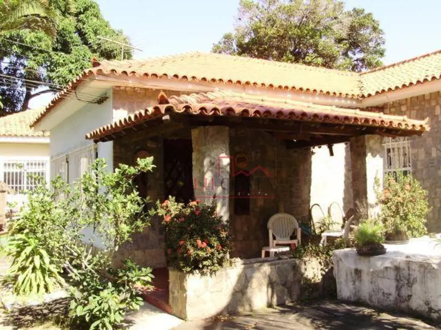 Foto 1 de Casa com 5 quartos à venda, 798m2 em Itacoatiara, Niteroi - RJ