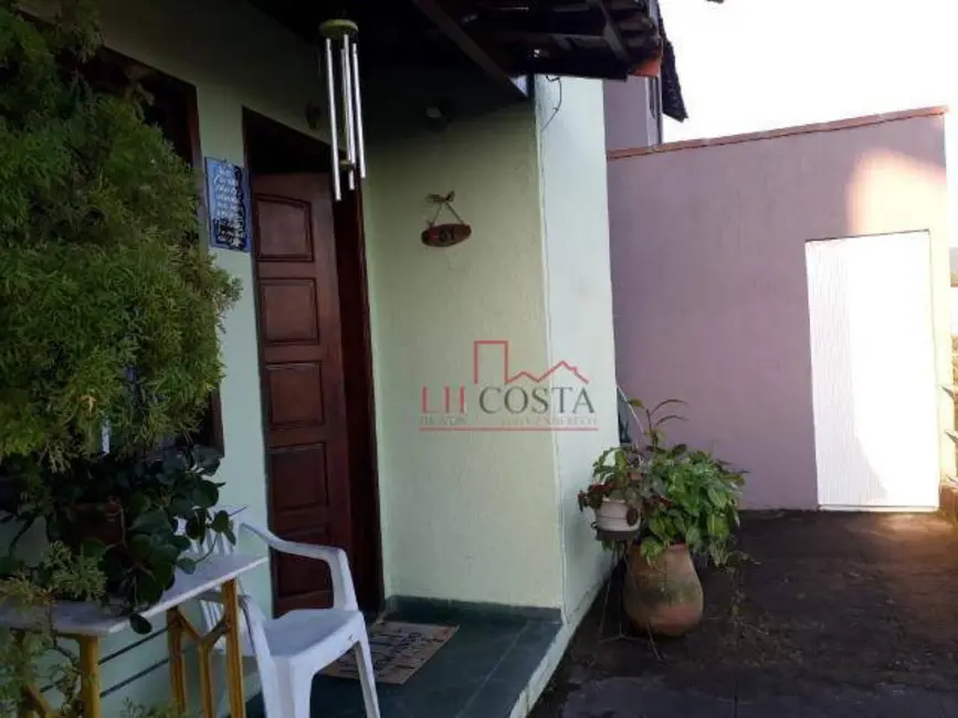Foto 2 de Casa de Condomínio com 2 quartos à venda, 95m2 em Caramujo, Niteroi - RJ