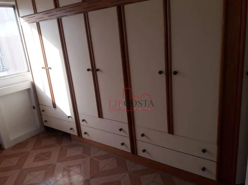 Foto 9 de Apartamento com 2 quartos para alugar, 60m2 em Alcântara, Sao Goncalo - RJ