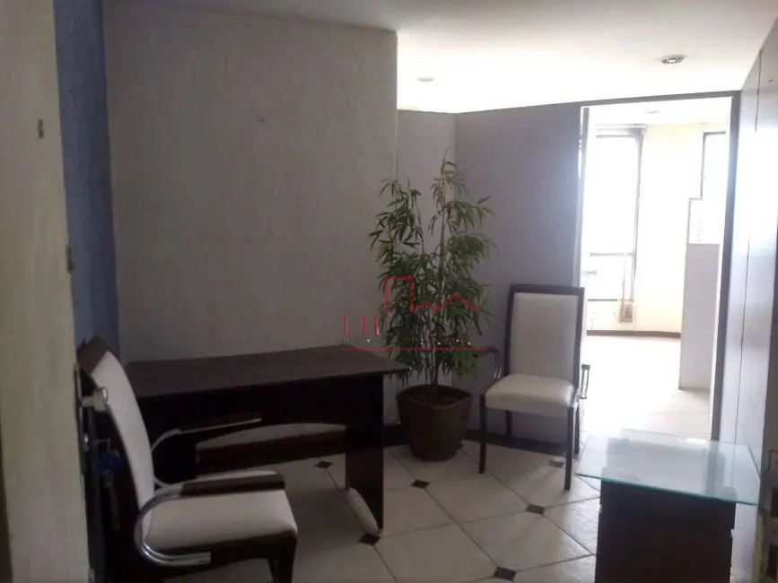 Sala Comercial à venda, 100m2 em Centro, Niteroi - RJ - imagem 4 Foto 4 de Sala Comercial à venda, 100m2 em Centro, Niteroi - RJ