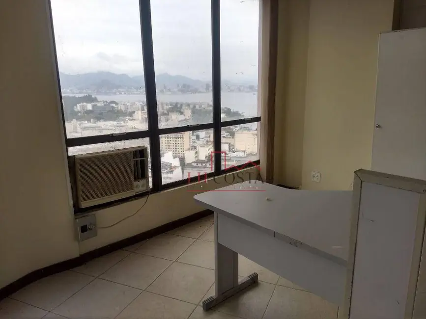 Sala Comercial à venda, 100m2 em Centro, Niteroi - RJ - imagem 8 Foto 8 de Sala Comercial à venda, 100m2 em Centro, Niteroi - RJ