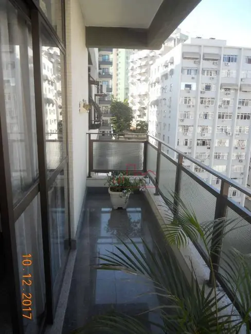Cobertura com 4 quartos à venda, 320m2 em Ingá, Niteroi - RJ - imagem 3 Foto 3 de Cobertura com 4 quartos à venda, 320m2 em Ingá, Niteroi - RJ
