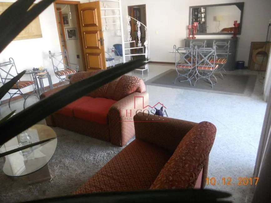 Cobertura com 4 quartos à venda, 320m2 em Ingá, Niteroi - RJ - imagem 4 Foto 4 de Cobertura com 4 quartos à venda, 320m2 em Ingá, Niteroi - RJ