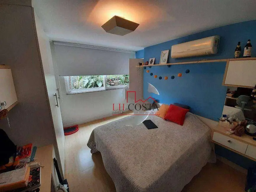 Foto 8 de Casa com 4 quartos à venda, 255m2 em Pendotiba, Niteroi - RJ