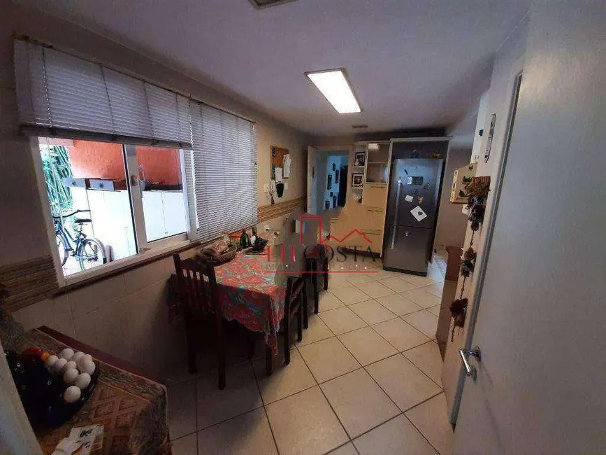 Foto 7 de Casa com 4 quartos à venda, 255m2 em Pendotiba, Niteroi - RJ