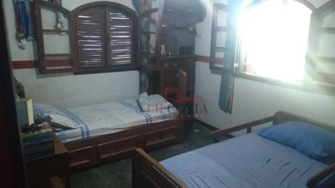 Foto 8 de Casa com 3 quartos à venda, 350m2 em Piratininga, Niteroi - RJ