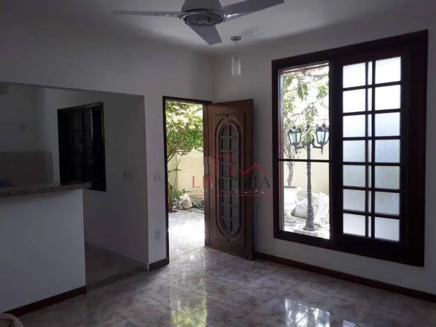 Foto 8 de Casa com 3 quartos à venda, 360m2 em Itaipu, Niteroi - RJ