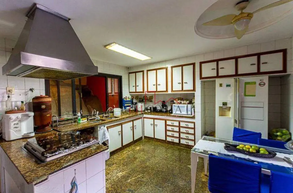 Casa com 4 quartos à venda e para alugar, 600m2 em São Francisco, Niteroi - RJ - imagem 7 Foto 7 de Casa com 4 quartos à venda e para alugar, 600m2 em São Francisco, Niteroi - RJ