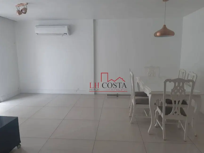 Apartamento com 4 quartos para alugar, 120m2 em Ingá, Niteroi - RJ - imagem 7 Foto 7 de Apartamento com 4 quartos para alugar, 120m2 em Ingá, Niteroi - RJ