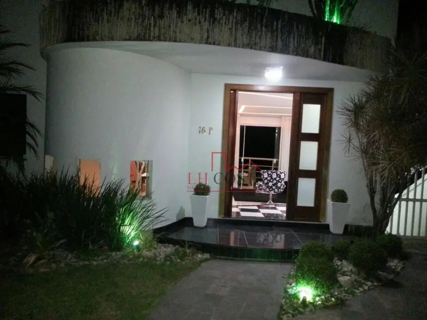 Foto 9 de Casa com 4 quartos à venda, 1200m2 em Pendotiba, Niteroi - RJ