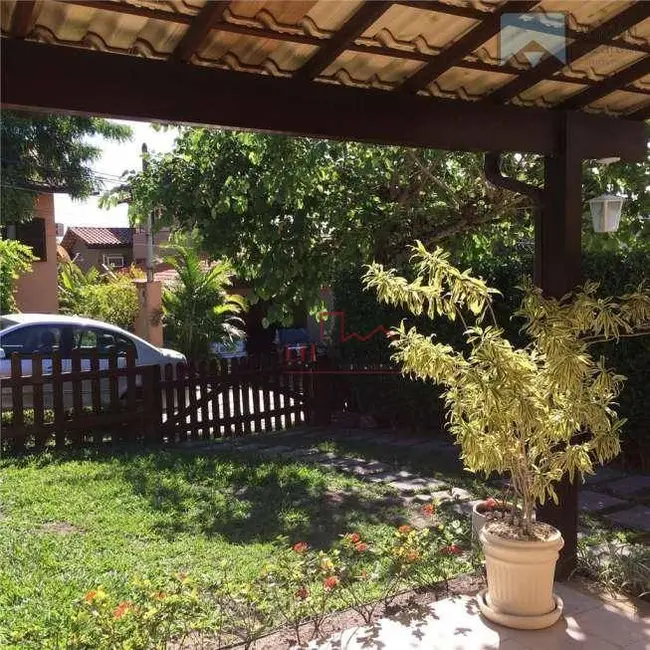 Foto 2 de Casa de Condomínio com 3 quartos à venda, 360m2 em Sapê, Niteroi - RJ